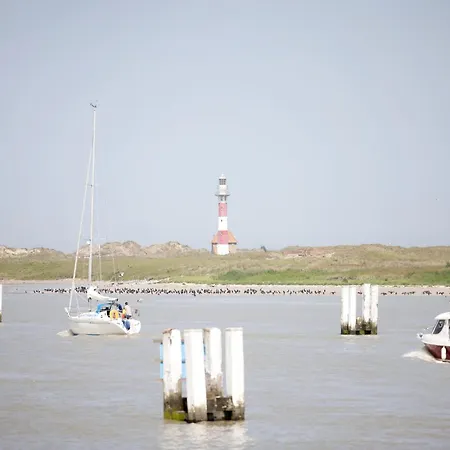 In With Ocean Views דירה