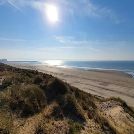 דירה In With Ocean Views